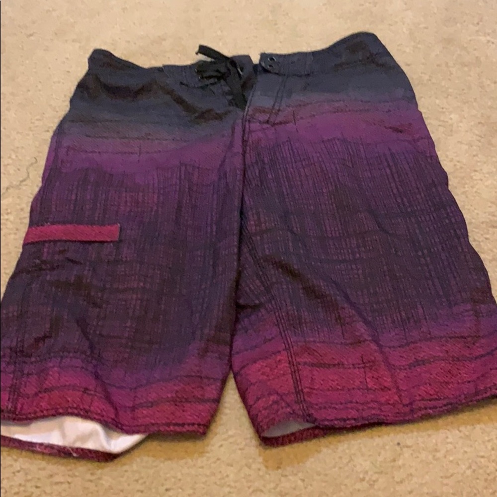Island haze black and purple board shorts, size: s